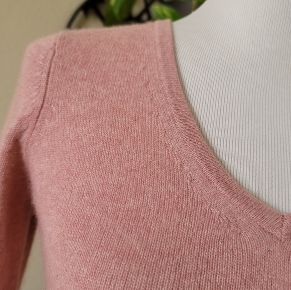 Reformation Cashmere Pink V Neck Cropped Sweater S - Picture 2 of 12